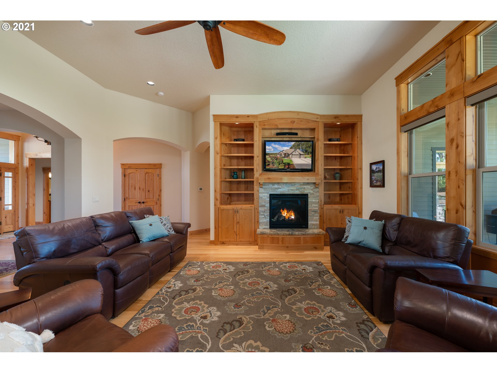 16675 Northeast Nelson Road Newberg, OR 97132 - Photo 9 of 32 Gallery Image 9