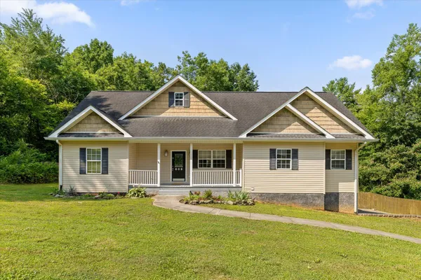 $450,000 | 609 Neighbors Drive, Soddy-Daisy, TN 37379