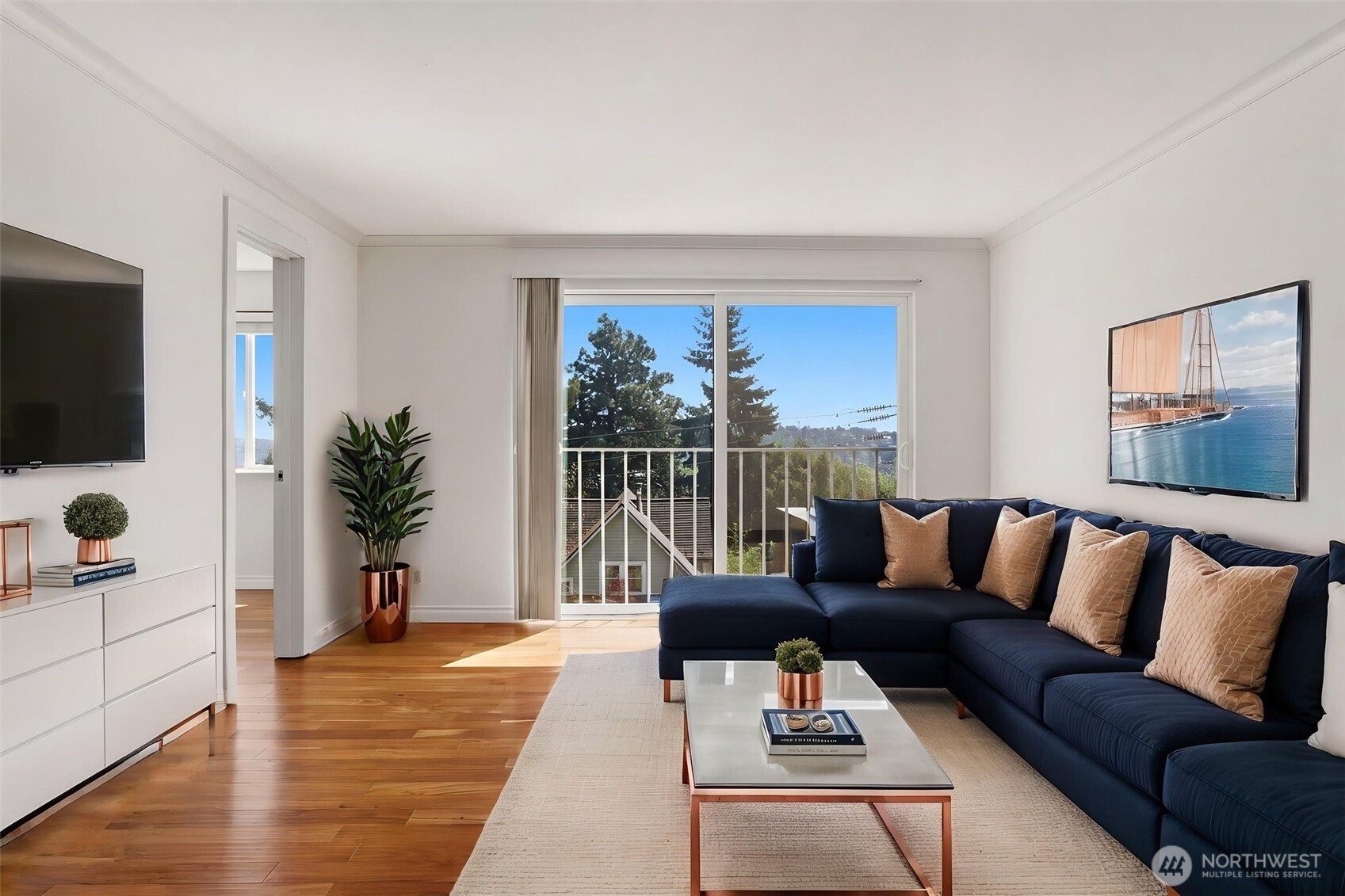 800 North Allen Place, Unit 401 Seattle, WA 98103 - Photo 2 of 32