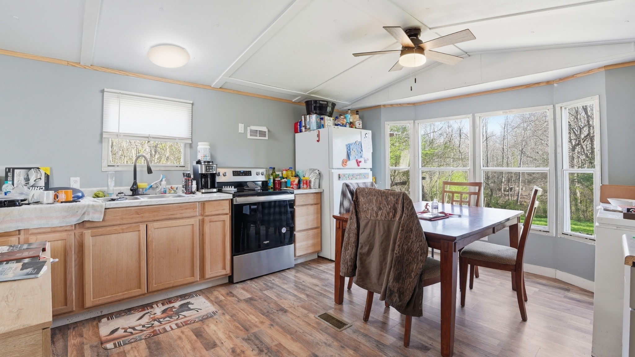 306 Flowertown Road Normandy, TN 37360 - Photo 3 of 16