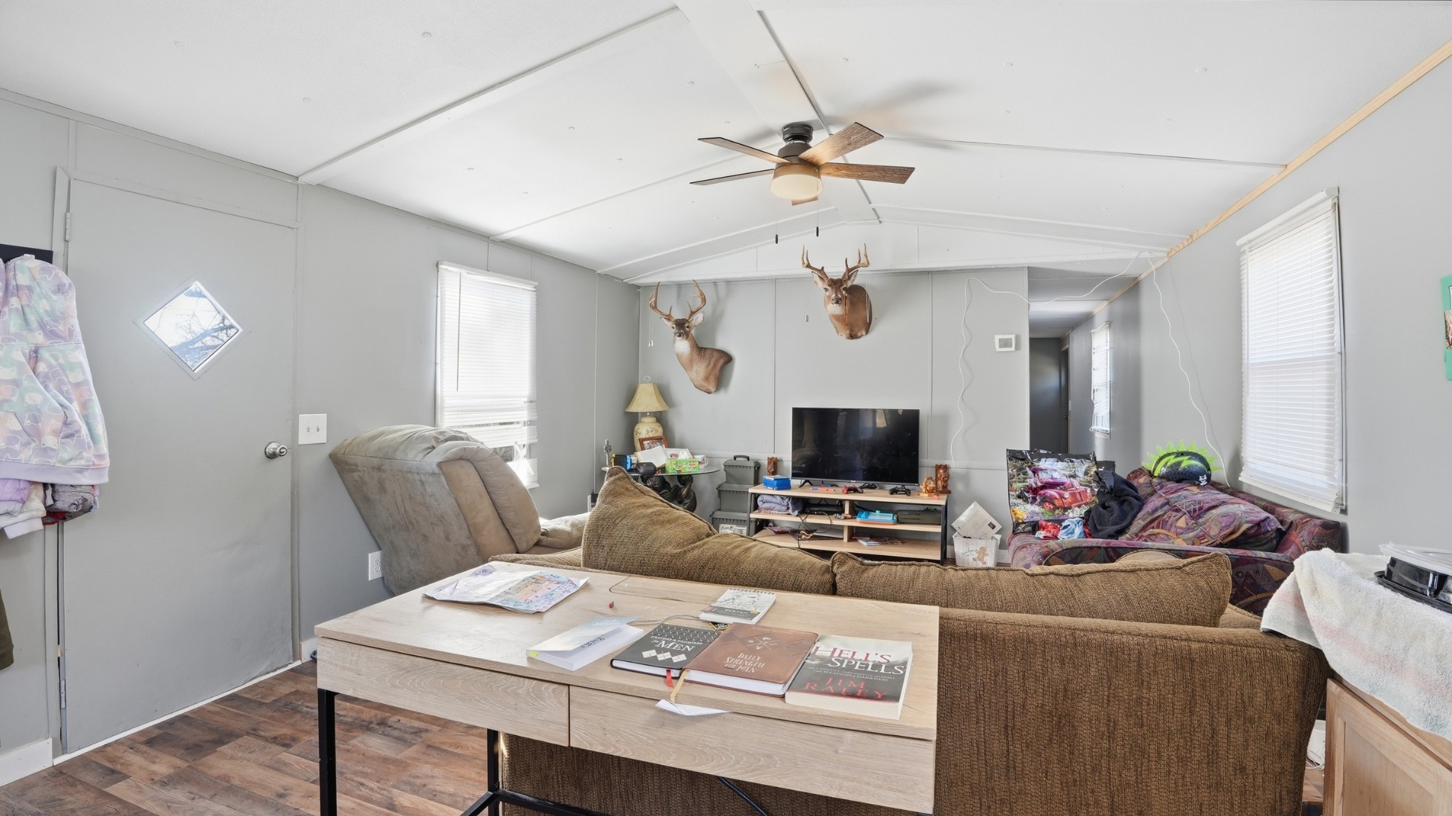 306 Flowertown Road Normandy, TN 37360 - Photo 6 of 16