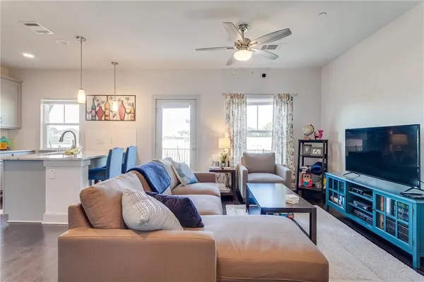 $2,100 | 2057 Local Rebel Street, Unit 2057, Leander, TX 78641