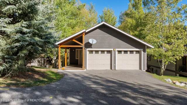$1,950,000 | 315 Pine Drive, Jackson, WY 83001