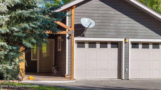 $1,950,000 | 315 Pine Drive, Jackson, WY 83001