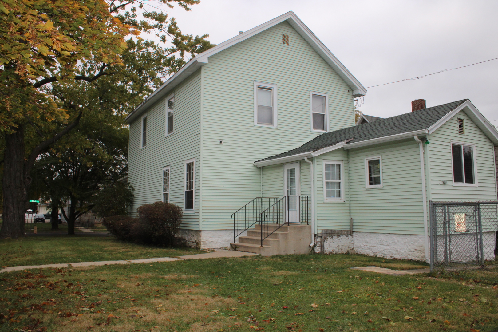 620 Oneida Street Joliet, IL 60435 - Photo 28 of 28 a view of a house with a yard