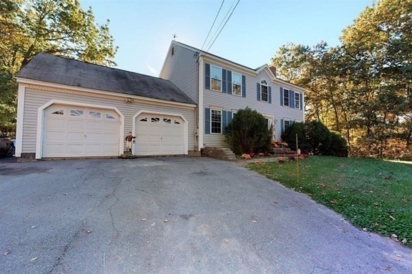 22 Mt Henry Road Shirley, MA 01464 - Photo 31 of 34
