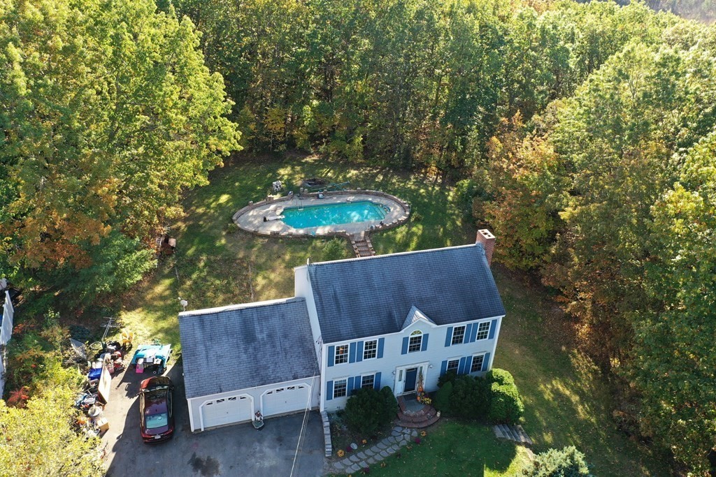 22 Mt Henry Road Shirley, MA 01464 - Photo 4 of 34