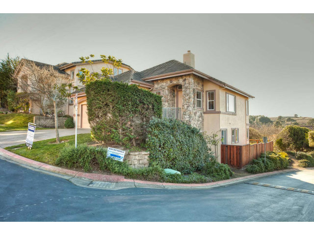 311 View Point Court Pacifica, CA 94044 - Photo 3 of 24 Gallery Image 3