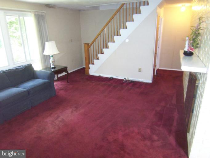 9714 Dilston Road Silver Spring, MD 20903 - Photo 17 of 19 Living Room