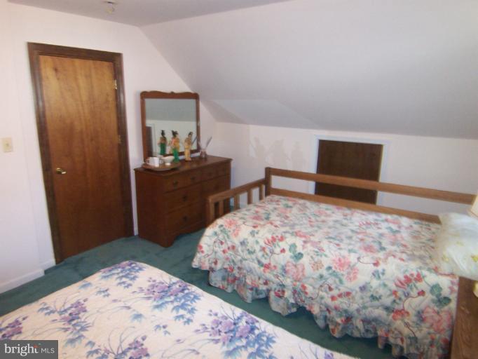 9714 Dilston Road Silver Spring, MD 20903 - Photo 18 of 19 Bedroom
