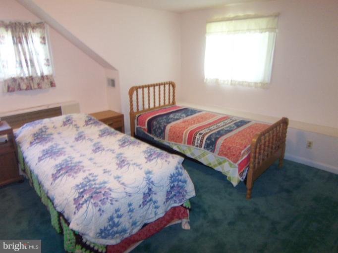 9714 Dilston Road Silver Spring, MD 20903 - Photo 3 of 19 Bedroom