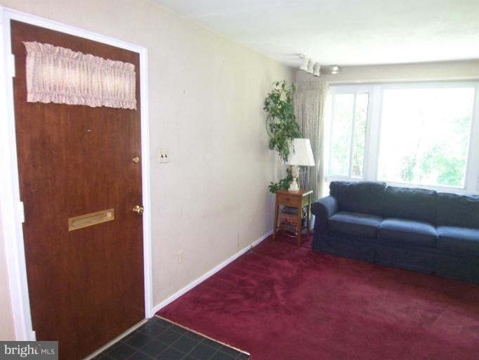 9714 Dilston Road Silver Spring, MD 20903 - Photo 7 of 19 Entrance