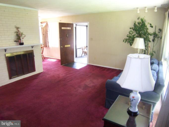 9714 Dilston Road Silver Spring, MD 20903 - Photo 9 of 19 Living Room