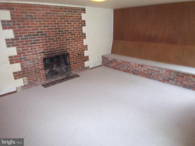 9714 Dilston Road Silver Spring, MD 20903 - Photo 10 of 19 Family Room