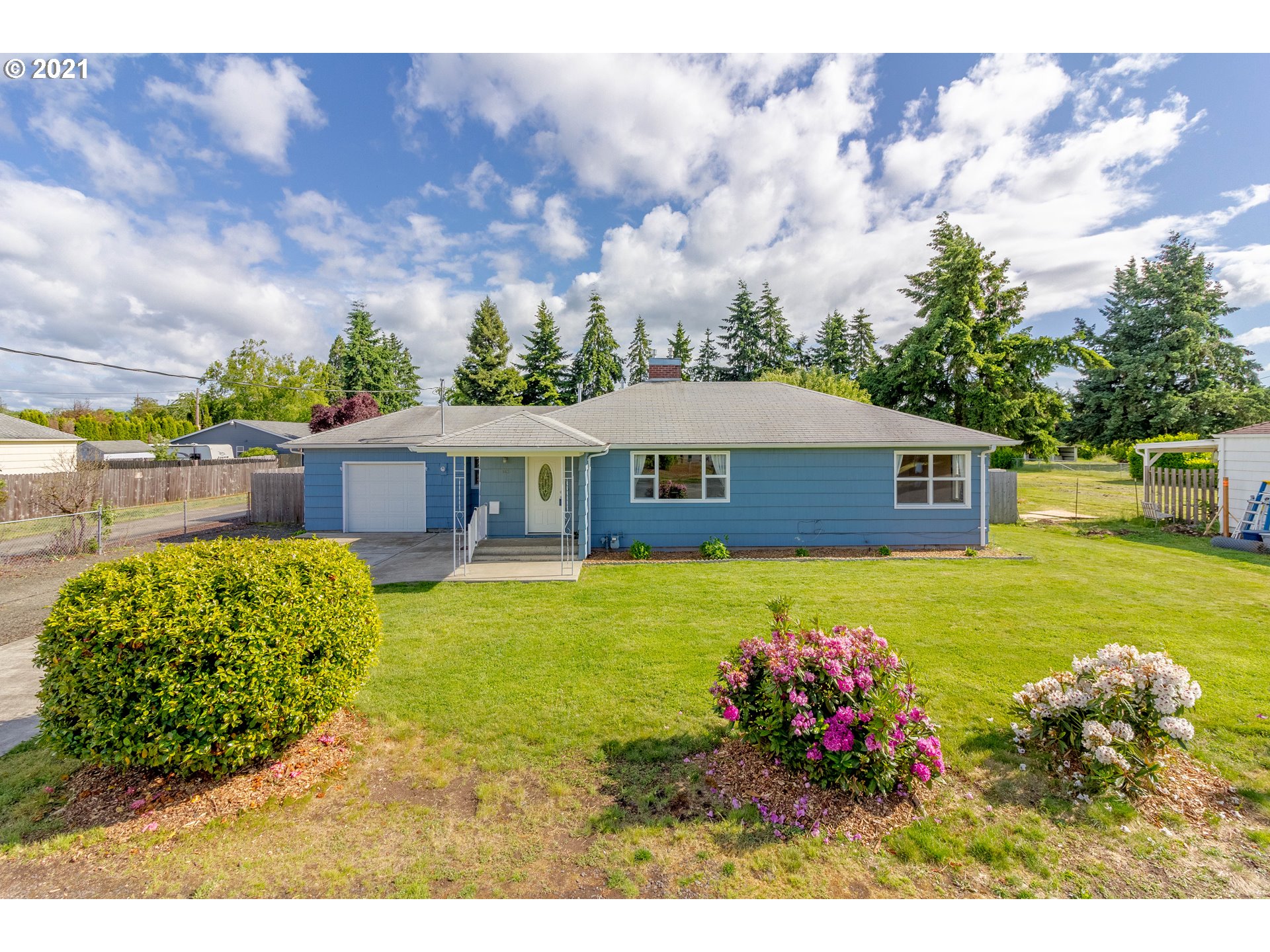 140 Walker Road Lebanon, OR 97355 - Photo 1 of 32 Gallery Image 1