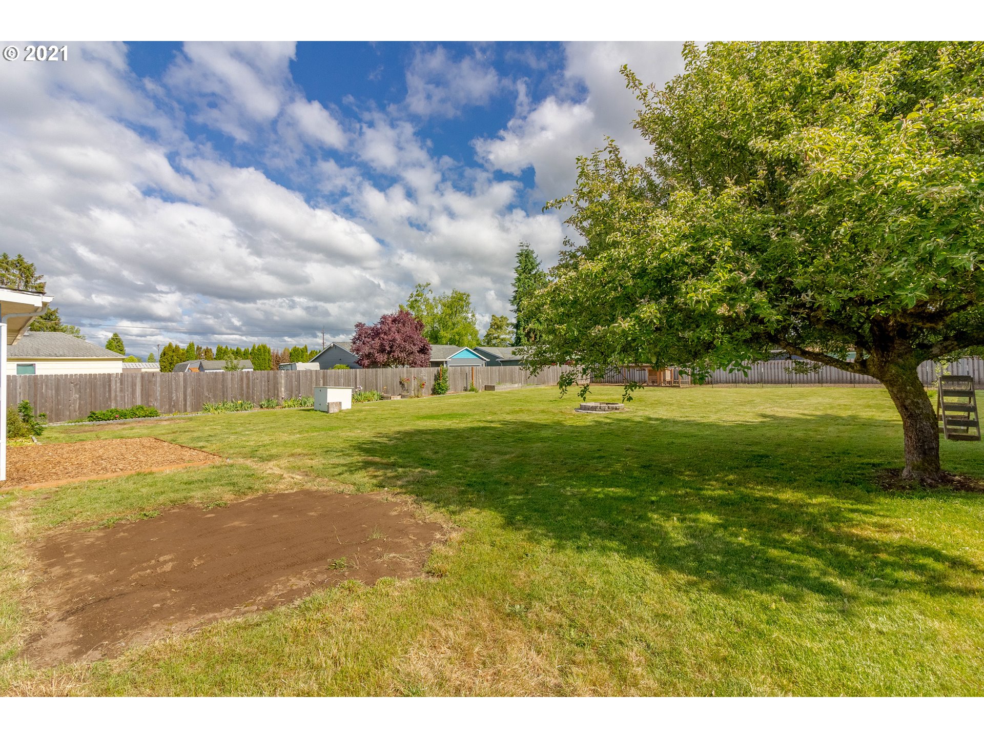140 Walker Road Lebanon, OR 97355 - Photo 30 of 32 Gallery Image 30