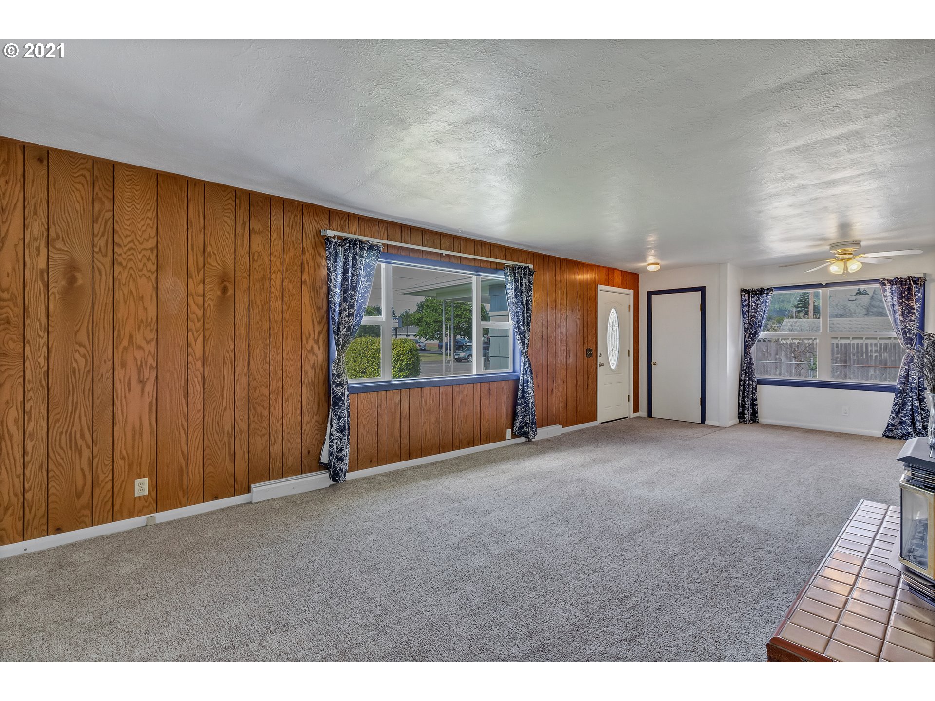 140 Walker Road Lebanon, OR 97355 - Photo 8 of 32 Gallery Image 8