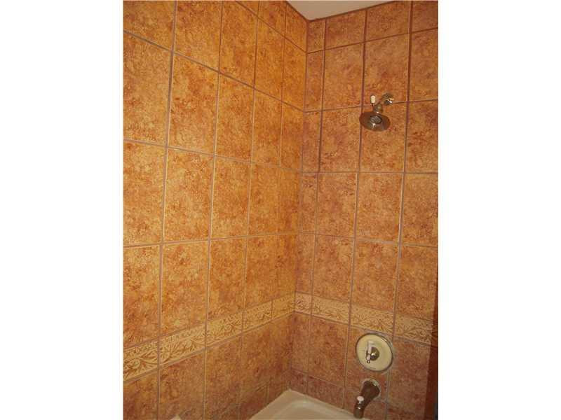 8331 Southwest 39th Court Davie, FL 33328 - Photo 11 of 14 Bathroom Master