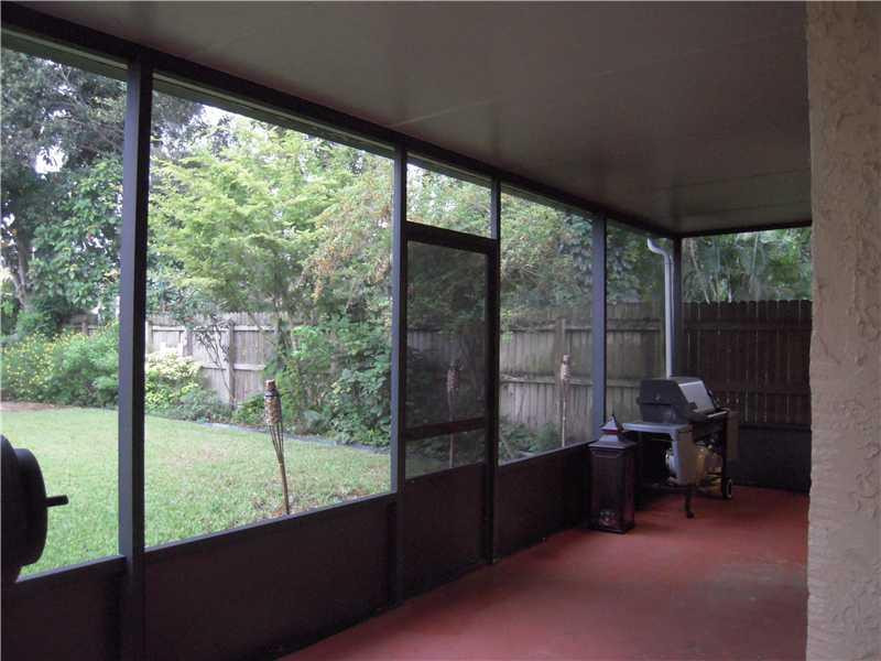 8331 Southwest 39th Court Davie, FL 33328 - Photo 12 of 14 Patio/Deck