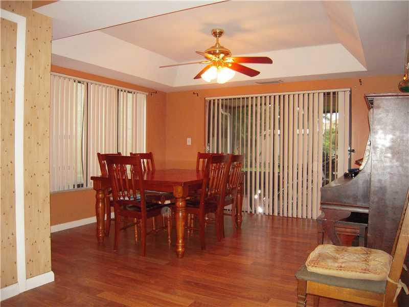 8331 Southwest 39th Court Davie, FL 33328 - Photo 6 of 14 Dining Room