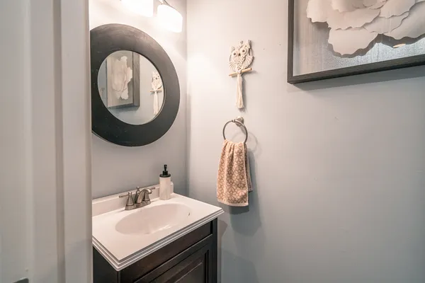 $275,000 | 1114 Andover Road, Bloomington, IL 61704