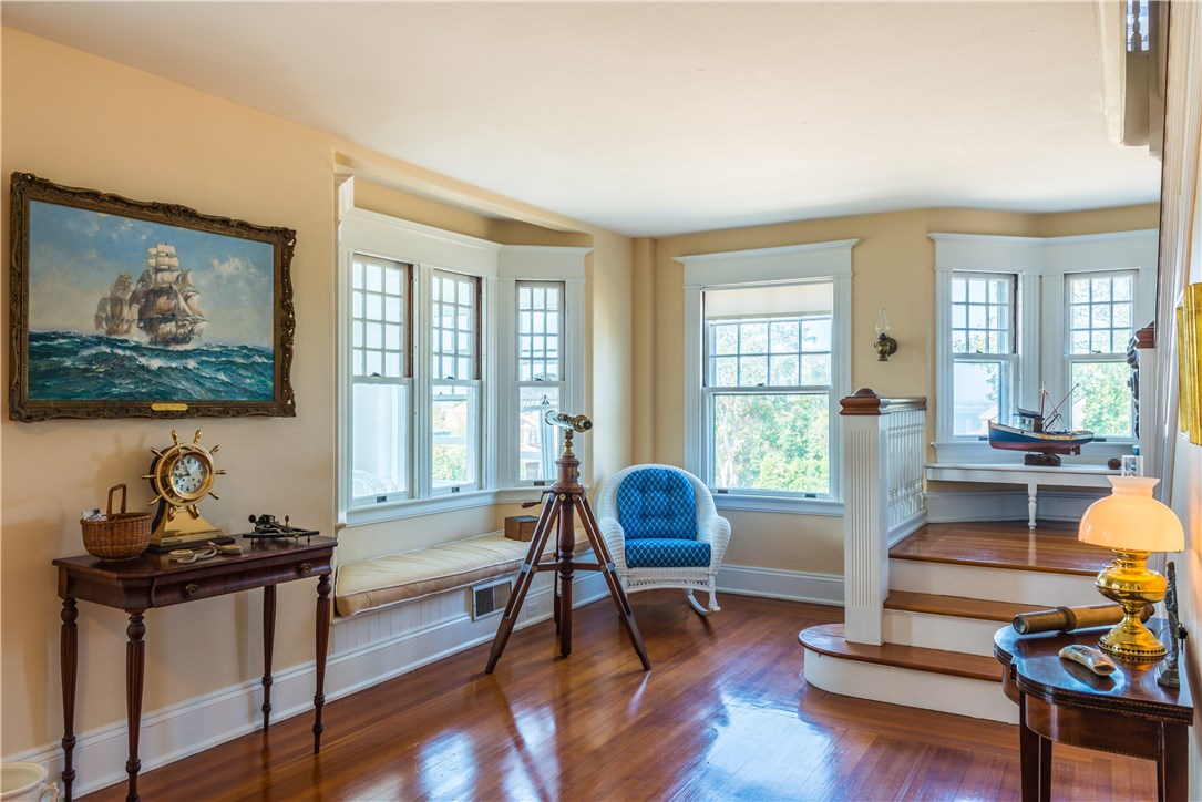 20 Plimpton Road Westerly, RI 02891 - Photo 10 of 27 Living Room
