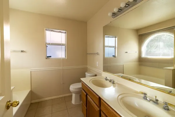 $2,050 | 6919 East Lobo Avenue, Mesa, AZ 85209