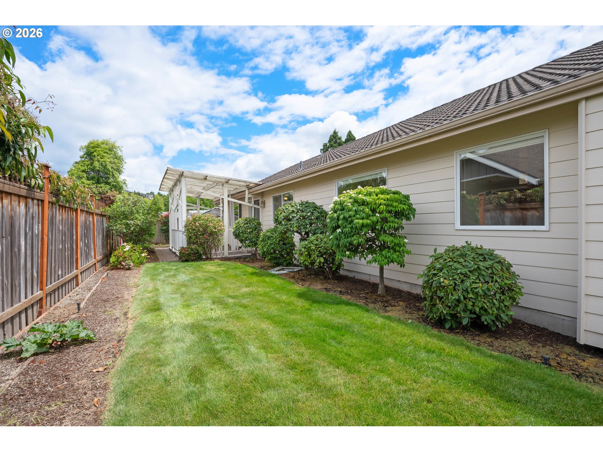 812 Marilyn Court Springfield, OR 97477 - Photo 41 of 48