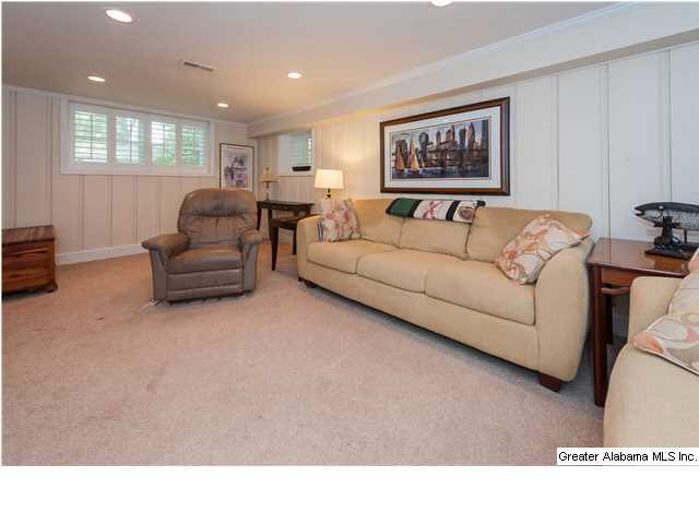 421 Cliff Place Birmingham, AL 35209 - Photo 23 of 32