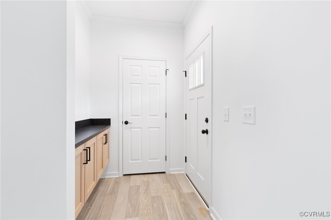 853 Levi Road Green Bay, VA 23942 - Photo 5 of 44 Corridor featuring baseboards, light wood-type flo