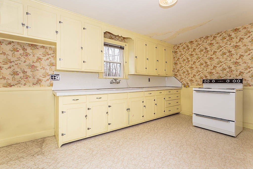 77 Channing Road Belmont, MA 02478 - Photo 8 of 22 Gallery Image 8