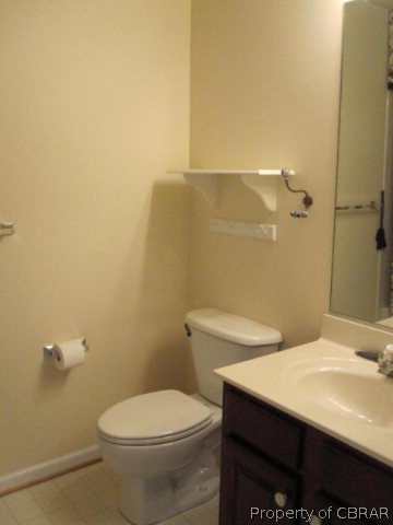 307 Timberline Loop Yorktown, VA 23692 - Photo 12 of 20 HALL BATH