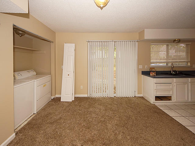 523 Laurel Ridge Road North Charleston, SC 29418 - Photo 7 of 28 07