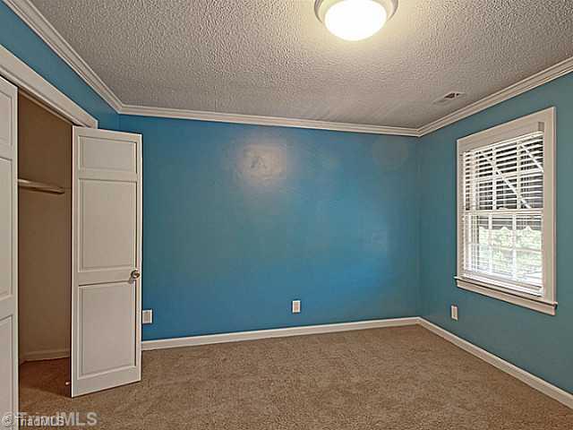 1034 Briarcliff Road Burlington, NC 27215 - Photo 11 of 16 2nd Bedroom.