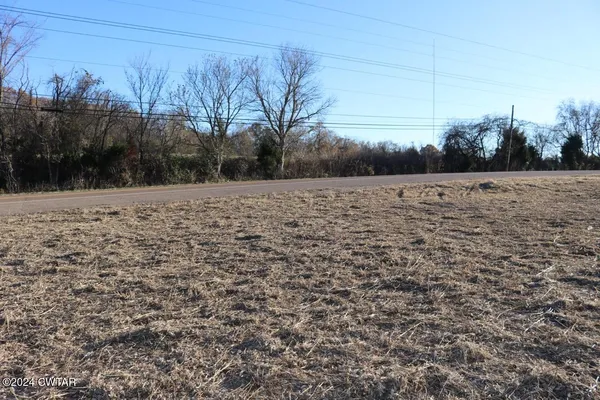 a view of dirt field