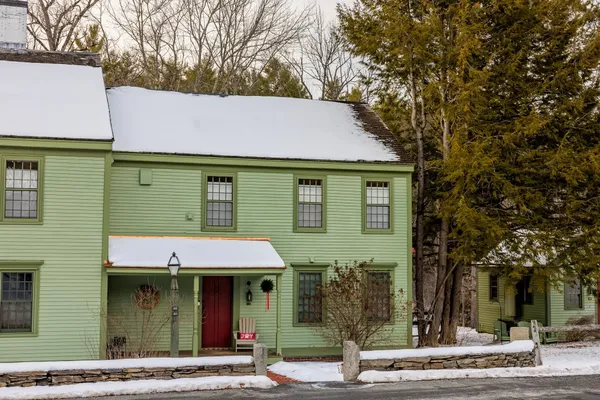 $399,000 | 85 Dartmouth College Highway, Unit 203, Lyme, NH 03768