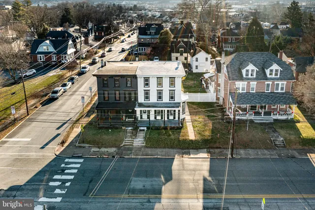 $575,000 | 354 East Lancaster Avenue, Downingtown, PA 19335