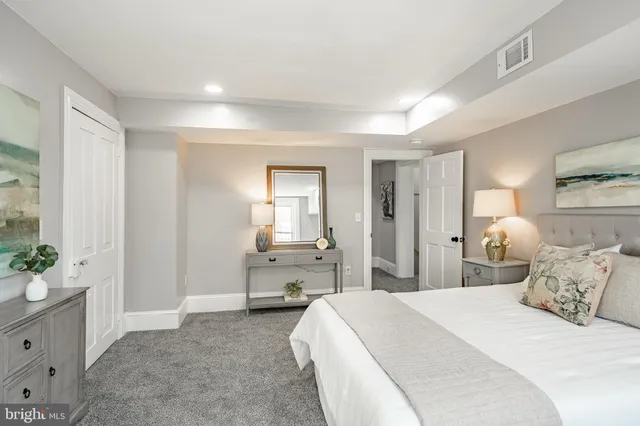 $575,000 | 354 East Lancaster Avenue, Downingtown, PA 19335