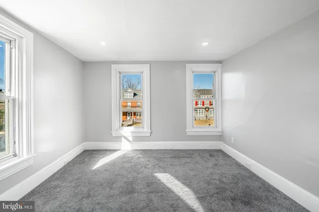 $575,000 | 354 East Lancaster Avenue, Downingtown, PA 19335