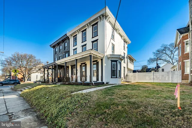 $575,000 | 354 East Lancaster Avenue, Downingtown, PA 19335