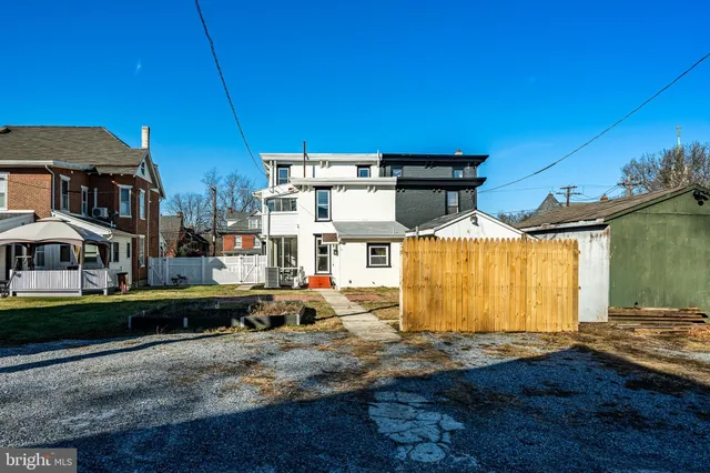 $575,000 | 354 East Lancaster Avenue, Downingtown, PA 19335