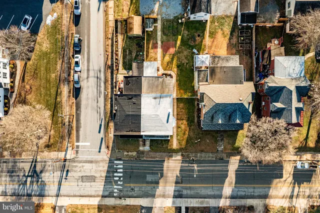 $575,000 | 354 East Lancaster Avenue, Downingtown, PA 19335