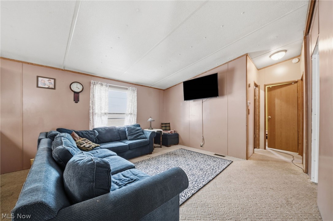 4534 Lake Road East, Unit 23 Geneva, OH 44041 - Photo 5 of 34