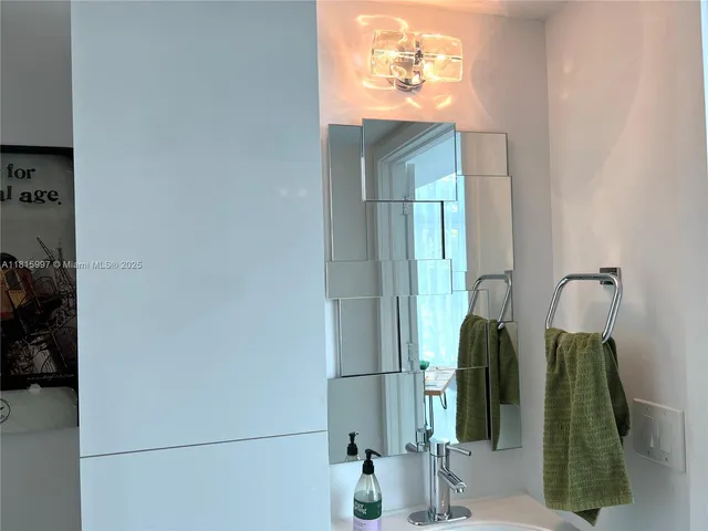 $5,950 | 401 Jefferson Avenue, Unit 3, Miami Beach, FL 33139