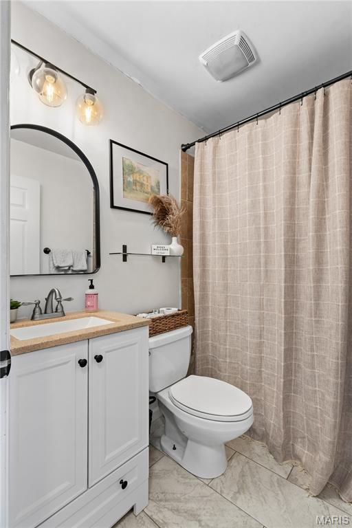 717 Woodrun Drive Ballwin, MO 63021 - Photo 21 of 30