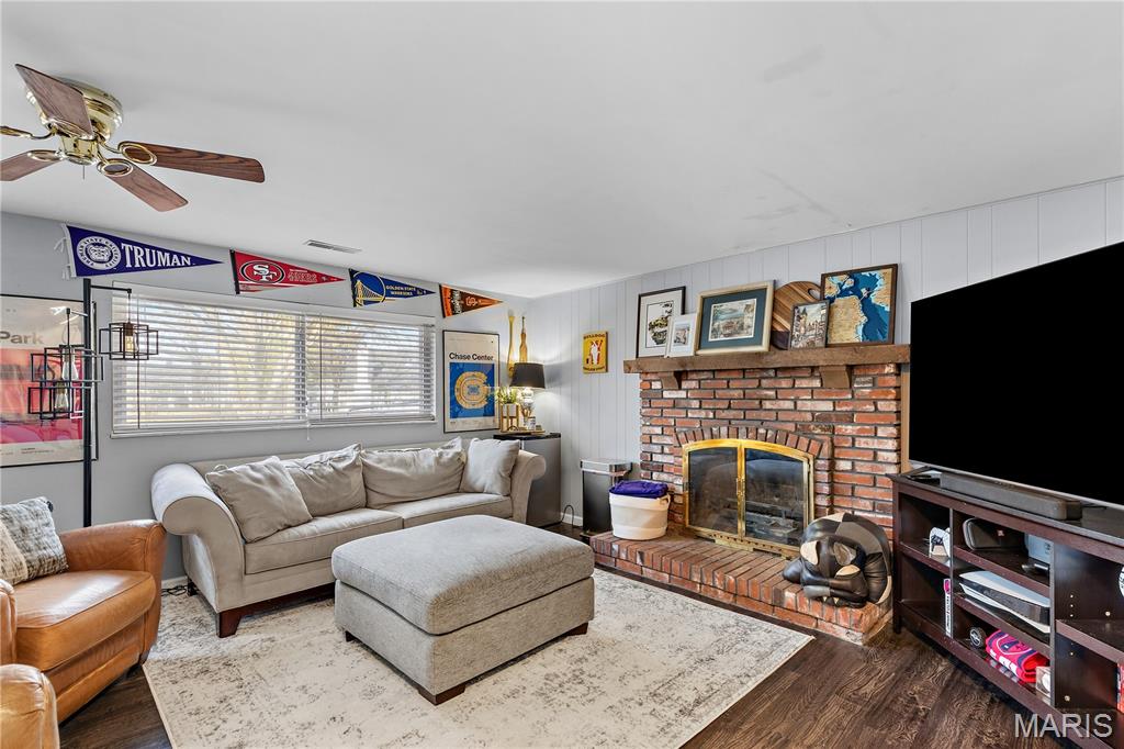 717 Woodrun Drive Ballwin, MO 63021 - Photo 22 of 30