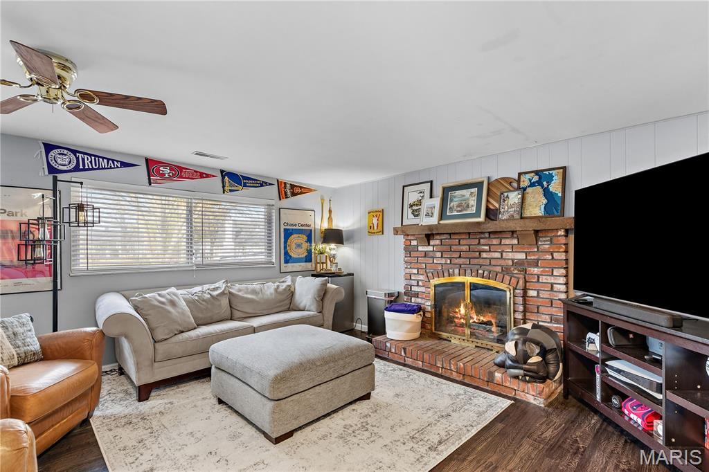 717 Woodrun Drive Ballwin, MO 63021 - Photo 23 of 30