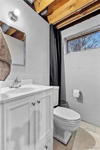 $334,900 | 717 Woodrun Drive, Ballwin, MO 63021