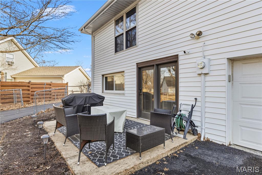 717 Woodrun Drive Ballwin, MO 63021 - Photo 9 of 30