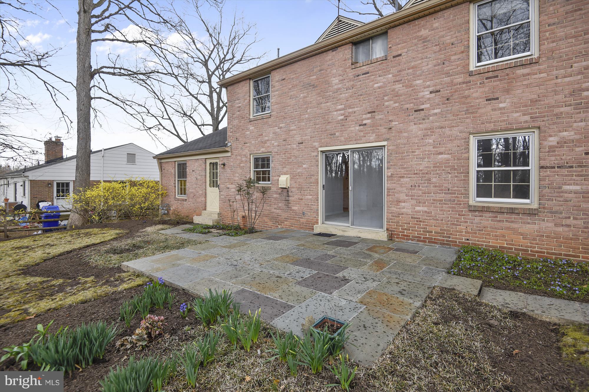 8300 Geneva Mason Road Potomac, MD 20854 - Photo 19 of 29 Exterior (Rear)